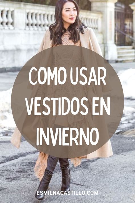 El invierno es la etapa propicia para las fiestas, y aunque el frío apremia, es un error reflexionar que por esto es imposible utilizar vestido; la clave de todo radica en vestirse por capas, de forma que el cuerpo quede protegido de la humedad, mientras se saca el talento por la tendencia creando composiciones capaces de dejar estupefacto a alguno. Outfit Frio Mujer, Early Spring Outfits Casual, Winter Warm Outfits, Modern Fashion Outfits, Outfits Vestidos, Spring Trends Outfits, Winter Outfits Warm, Fiesta Outfit, Look Formal