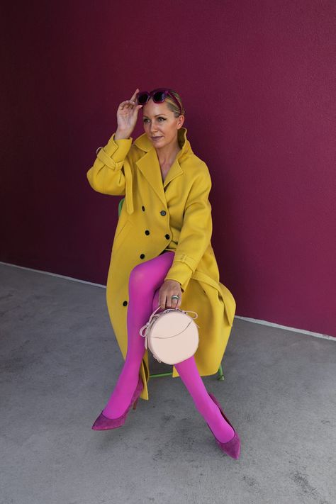 Color Stockings Outfit, Colored Stockings Outfit, Pink Stockings Outfit, Pink Tights Outfit, Color Tights Outfit, Colorful Tights Outfit, Pink Stockings, 2020s Fashion, Winter Board