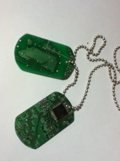 Nerd Jewelry, Tech Jewelry, Nerd Fashion, Jewelry Tags, Upcycled Jewelry, Electronic Art, Say Something, Circuit Board, Diy Inspiration