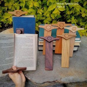 Thumb Book Holder, Thumb Book, Page Holder, Teacher Book, Book Holder, Wood Shop Projects, Wood Book, Book Holders, Woodworking Plans Free