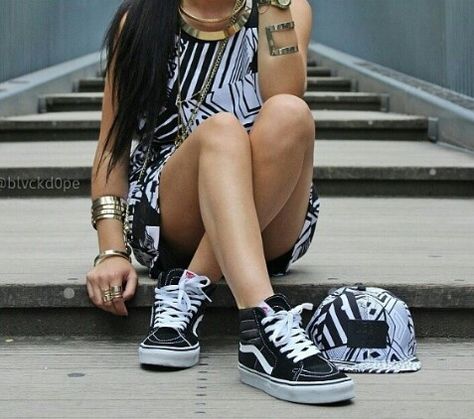 Vans sk8 hi, high tops, sneakers, black & white High Cut Vans Outfit, Van High Tops Outfit, Vans Sk8 Hi Outfit, Vans High, Sk8 Hi Outfit, Black High Top Vans, How To Wear Cardigan, High Tops Outfit, How To Wear Vans