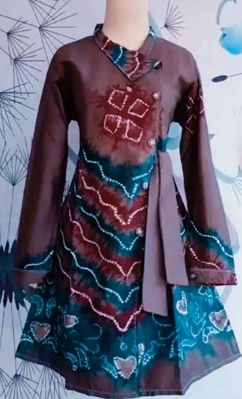 Batik Modern Fashion Style, Batik Fashion Modern, Tunik Motif, Batik Simple, Cardigan Batik, Dress Batik Modern, Mode Batik, Outer Batik, Model Batik