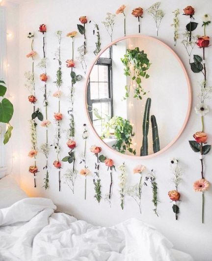 How to achieve a modern-boho look without breaking the bank Cottagecore Room, Dorm Room Walls, Trendy Apartment, College Dorm Decorations, Artificial Rose, Trendy Bedroom, Floral Wall Decor, Girl Bedroom Decor, College Dorm Rooms