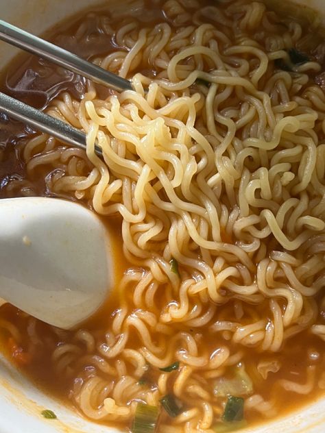 #ramen #food #aesthetic #japan Top Ramen Aesthetic, Food Respices, Instant Ramen Aesthetic, Ramen Noodles Aesthetic, Gf Ramen, Noodle Aesthetic, Ramen Aesthetics, Aesthetic Ramen, Ramen Aesthetic