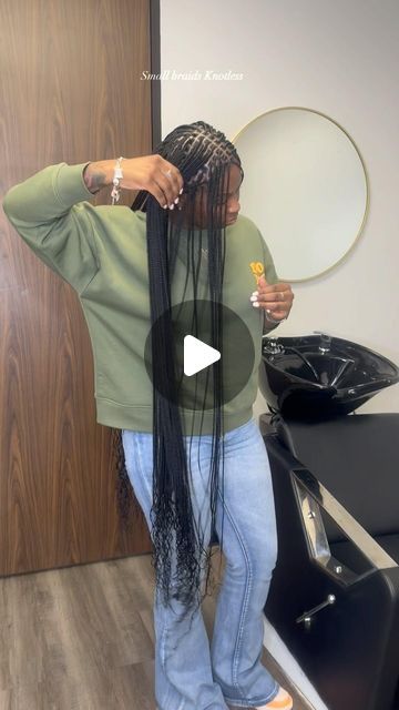 9.9K views · 1K likes | 𝑯𝒐𝒖𝒔𝒕𝒐𝒏 𝑩𝒓𝒂𝒊𝒅𝒊𝒏𝒈 𝑺𝒂𝒍𝒐𝒏 👑 on Instagram: "40 inch sew-in bussing down 💃🏾  Book under small Knotless braids💕💕  #houstonbraider #houstonbraids" 40 Inch Braids, Knotless Box Braids Human Hair, Small Knotless Braids, Small Knotless, Small Box Braids, Knotless Box Braids, Braid Patterns, Knotless Braids, Sew In