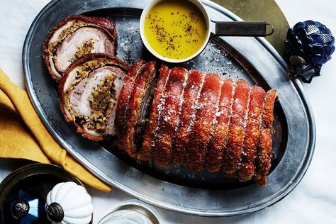 Porchetta with bacon and brioche 2024 Recipes, Stuffed Pork, Pork Roast Recipes, Pork Belly Recipes, Fine Cooking, Steak Recipe, Stuffing Recipes, Sunday Roast, Minced Meat