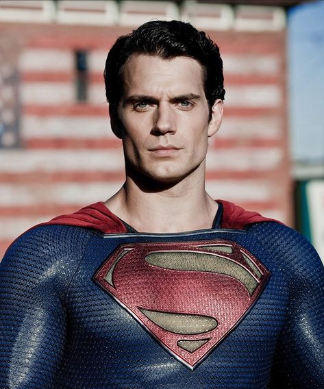 Henry Cavill Is Reportedly No Longer Superman & Fans Are Heartbroken #refinery29 https://www.refinery29.com/en-us/2018/09/209736/henry-cavill-no-longer-superman-fan-reactions Superman Cavill, Superman Photos, Henry Superman, Superman Suit, Superman Film, Superman Pictures, Superman Henry Cavill, Film Man, Superman Wallpaper