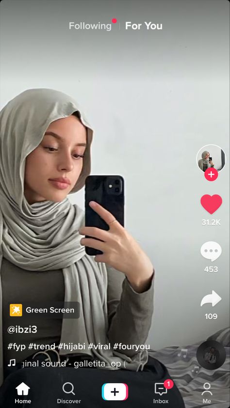 Jersey Hijab Styles Aesthetic, Jersey Hijab Style Tutorials, Hijab Styles Jersey, Jersey Hijab Tutorial, Hoodie Hairstyles, Jersey Hijab Style, Downtown Lifestyle, Hijabi Mode, Hijab Stile