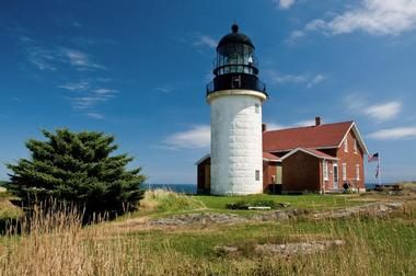 Lighthouses In Maine, Owls Head Lighthouse, Haunted Lighthouse, Georgetown Maine, Lighthouse Maine, Weekend Family Getaways, Mount Tamalpais, Maine Lighthouses, Long Weekend Getaways