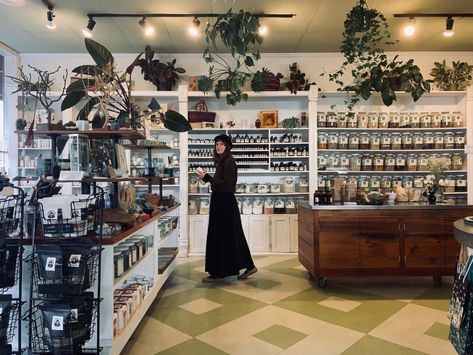 Apothecary Shop Interior, Apothecary Design Interior, Artisan Shop Interiors, Apothecary Business Ideas, Herbal Store Design, Herb Shop Interior, Home Apothecary Room Decorating Ideas, Herbal Shop Design, Apothecary Kitchen Decor