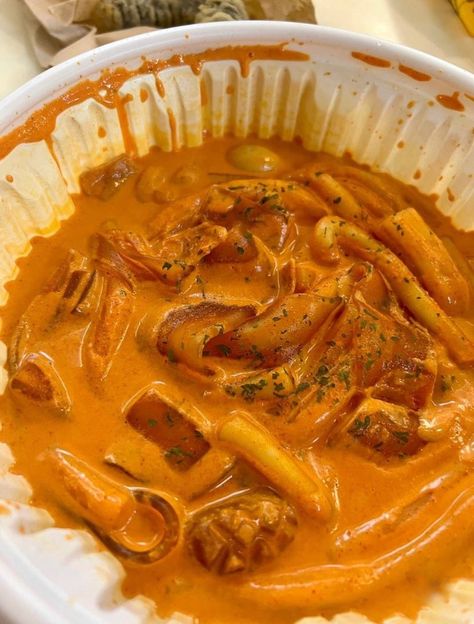 Tteokbokki Aesthetic, Rose Tteokbokki, Tteokbokki Recipe, K Food, Salty Foods, Delicacy Food, Yummy Comfort Food, Food Recepie, Culinary Recipes