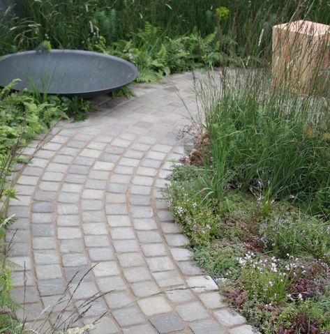 A curved path can lead to a hidden area within your garden. Or simply guide people around your plantations. Pathway shown is pewter cobble Natural Paving. Shed Inspiration, Cobblestone Paving, Brick Path, Brick Walkway, Walkways Paths, Driveway Landscaping, Garden Paving, Gardens Design, Garden Path