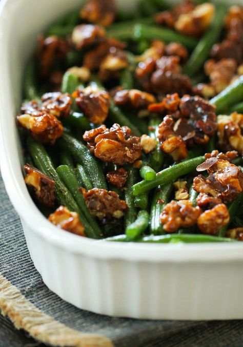 These Green Beans with Candied Pecans are sautéed to perfection and topped with sweet, candied pecans - the perfect delicious side dish! Candied Pecans Recipe, Six Sisters Stuff, How To Cook Beans, Pecan Recipes, Green Bean Recipes, Candied Pecans, Thanksgiving Side Dishes, Vegetable Sides, Veggie Sides