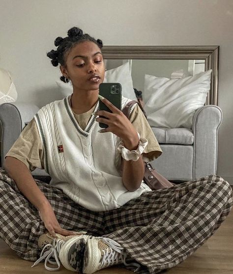 Destiny Joseph, Street Style Outfits Casual, Tomboy Outfits, Fire Fits, How To Pose, Teenage Fashion Outfits, Mode Vintage, Casual Style Outfits, Street Style Outfit