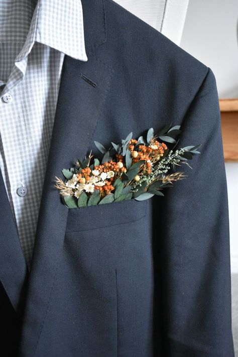 Boutineer Wedding, Green Boutonniere, Pocket Boutonniere, Green Pocket Square, Floral Pocket Square, Blue Winter Wedding, Terracotta And Green, Pocket Square Wedding, Groomsmen Boutonniere