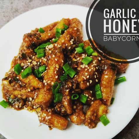 Garlic Honey Babycorn is one the Oriental dish where babycorns are coated with flour and deep Fried, variety of sauces, lots of garlic, spring onion and honey is added to give sweet and sour taste. Babycorn Recipes Starter, Babycorn Recipes, Appetizers Indian, Chinese Starters, Veg Salad Recipes, Chinese Appetizers, Veg Salad, Chinese Beef, Recipes Chinese