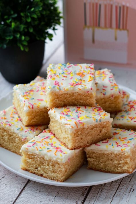 Primary School Sprinkle Cake Recipe - The Northernist Sponge Traybake, Vanilla Sprinkle Cake, Peanut Butter Cake Recipe, School Dinner Recipes, School Cakes, Nostalgia Childhood, Carrot Cake Recipe Easy, School Dinner, Retro Desserts