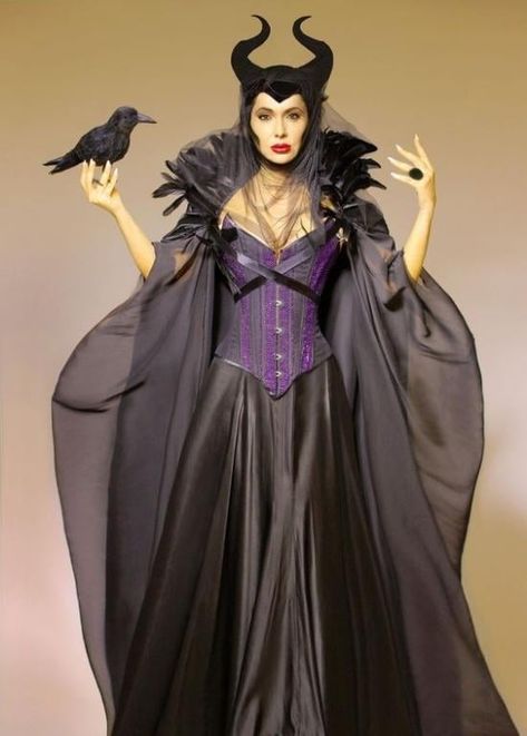 Malificent Fairy Costume, Maleficent Costume Diy, Maleficent Halloween Costume, Maleficent Cosplay, Maleficent Halloween, Shadow Box Ideas, Maleficent Costume, Villain Costumes, Cool Makeup Looks