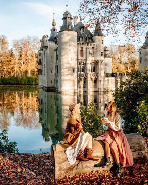 The Best Places in Belgium for Fall Photography - Charlies Wanderings Belgium Castles, Belgium Aesthetic, Belgium Photography, Holland Amsterdam, Travel Belgium, Girls Trips, Photography Autumn, Bruges Belgium, Fall Photography