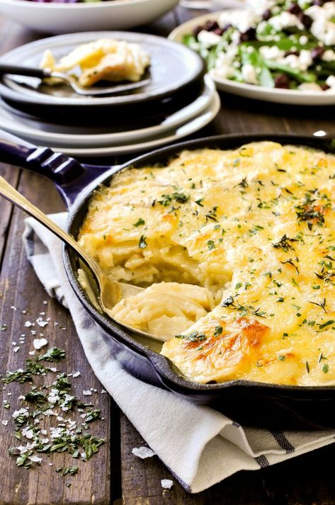 French Cooking Recipes, Potatoes Dauphinoise, Easy French Recipes, Julia Child Recipes, French Recipes, Potatoes Au Gratin, Potato Gratin, French Dishes, French Cooking