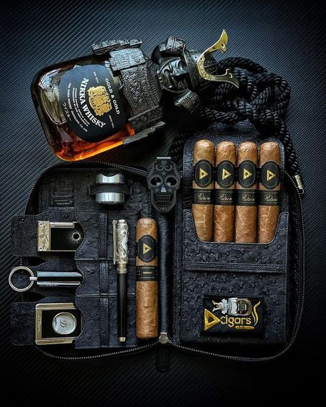 Whiskey And Cigars, Mens Luxury Lifestyle, Gentleman Aesthetic, Gift Box For Men, Viking Beard, Good Cigars, Pipes And Cigars, Cocktail Desserts, Cigars And Whiskey