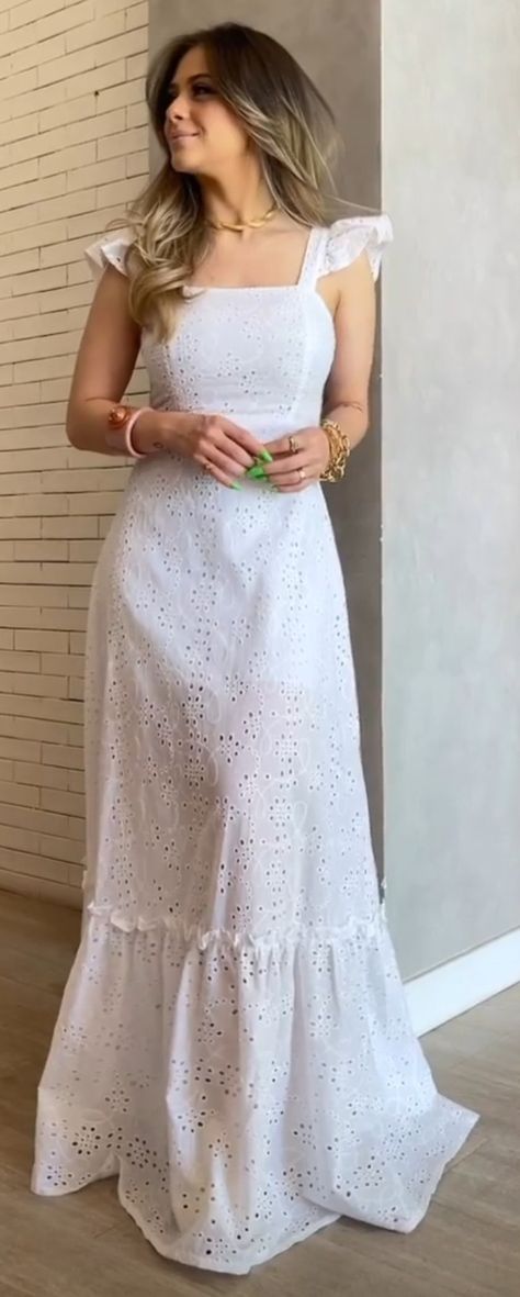 Simple Long Dress, Pretty White Dresses, Simple Frock Design, Long Skirt Fashion, Frock Fashion, Frock Patterns, Beautiful Casual Dresses, Frock For Women