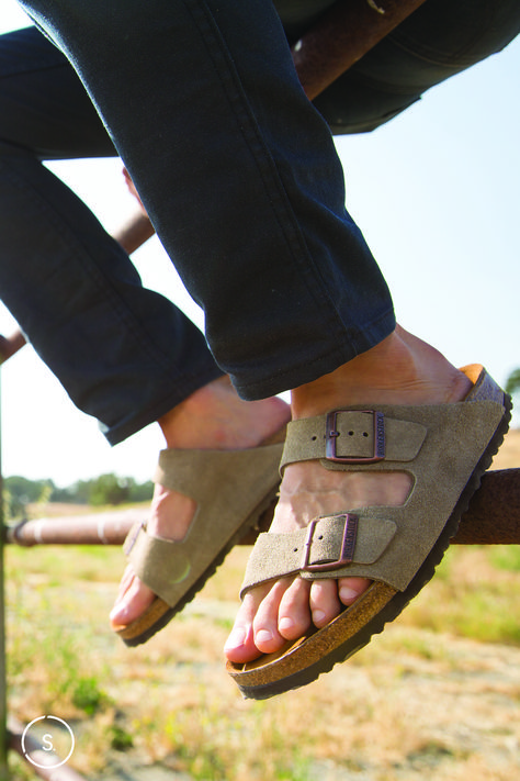 Men Summer Sandals, Birkenstock Arizona Men, Men’s Birkenstocks, Men In Birkenstocks, Men’s Sandals, Mens Birkenstocks, Birkenstock Sandals Men, Best Sandals For Men, Man Sandals