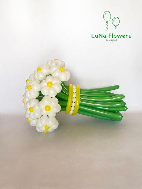 Balloon Bouquet Diy, Balloon Modelling, Clear Balloons, Balloon Crafts, Flower Bouquet Diy, Flower Gift Ideas, Balloon Shop, Flower Bucket, Bouquet Wrap