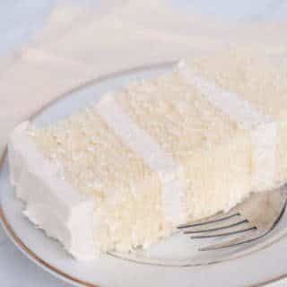 White Velvet Cake Recipe, White Velvet Cake, Blue Velvet Cakes, White Velvet Cakes, Cake Pan Sizes, Sugar Geek, Buddy Valastro, Buttermilk Cake, Velvet Cake Recipes