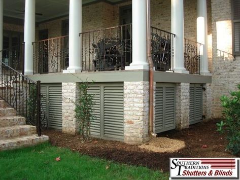 Under Porch True Louver Panels - a nice alternative to lattice ... Porch Lattice, House Skirting, Southern Traditions, Deck Skirting, Under Decks, Screen Porch, Shutters Exterior, Deck Railings, Decks And Porches