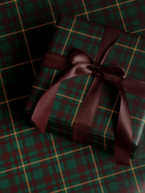 Traditional Christmas Plaid Wrapping Paper Holiday Gift Wrap Tartan Gift Wrap Green Christmas Gift Wrap Christmas Wrapping Paper Plaid - Etsy Plaid Wrapping Paper, Gift Wrap Christmas, Christmas Prep, Xmas 2024, Wreaths Ideas, Christmas Gift Wrap, Christmas Plaid, Holiday Gift Wrap, Traditional Christmas