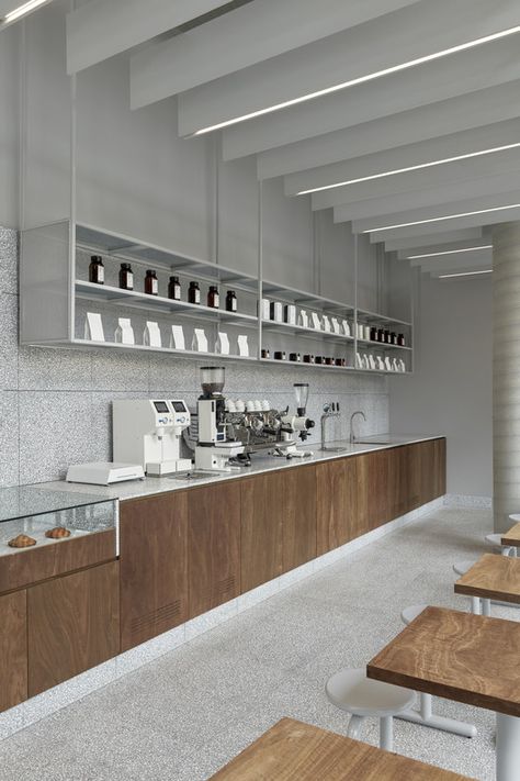 Plus Two Coffee / Alana Cooke | ArchDaily Coffee Counter, Cafe Counter, Grey Ceiling, Timber Table, Coffee Shops Interior, Coffee Shop Design, Cafe Interior Design, Coffee Design, Coffee Cafe