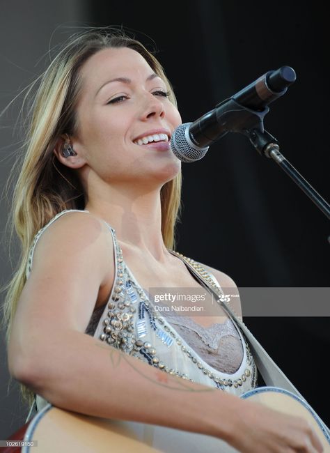 News Photo : Colbie Caillat performs at The Gorge on July 3,... Colbie Caillat, The Gorge, July 3, George Washington, American Singers, Still Image, Art Music, Pretty Wallpapers, Singer Songwriter