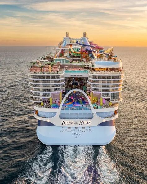 8 things I love about Icon of the Seas (and 3 I didn't) | Royal Caribbean Blog Icon Of The Seas Royal Caribbean, Icon Of The Seas, Royal Caribbean Cruise Ship, Usa Trip, Royal Caribbean Cruise, Cruise Ships, Compare And Contrast, Caribbean Cruise, Things I Love