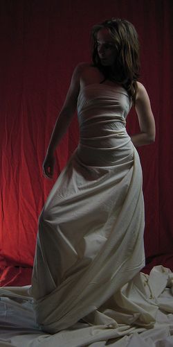 Stacey Draped in Linen I | Flickr - Photo Sharing! Drapery Drawing, Fabric Drawing, Wrinkled Clothes, Fabric Photography, Draping Fabric, Figure Reference, Female Reference, Figure Poses, Foto Art