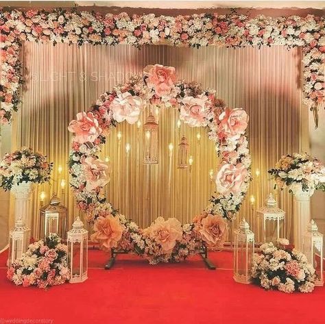 Engagement Decorations Indian, Artist List, Reception Decoration Ideas, Indian Wedding Stage, Engagement Stage Decoration, Reception Stage Decor, Simple Stage Decorations, Wedding Stage Backdrop, Wedding Decor Photos