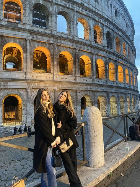 Rome, italy outfits #rome #vacay Rome December Outfit, Rome In February Outfits, Rome Outfits November, Outfits Italy Winter, Rome In January Outfits, Italy In February Outfits, Rome Fall Aesthetic, Rome Autumn Outfit, Rome Aesthetic Outfit Winter