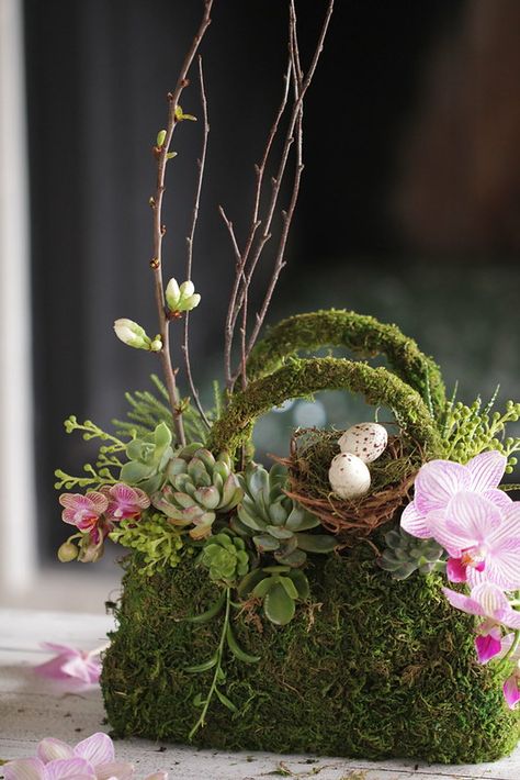 Untitled | Kiyoko Way | Flickr Moss Arrangements, Moss Purse, Bouquet Business, Summer Arrangements, Basket Arrangement, Spring Basket, Unique Floral Arrangements, Spring Arrangements, Unique Flower Arrangements