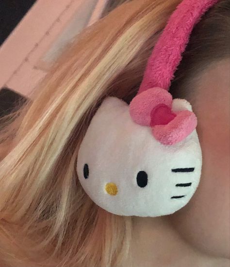 Hello Kitty Earphones, Hello Kitty Earmuffs, Pink Hello Kitty Headphones, Sanrio Earmuffs, Kawaii Earmuffs, Hello Kitty Wireless Earbuds, Sanrio Stuff, Kitty Clothes, Hello Kitty Clothes