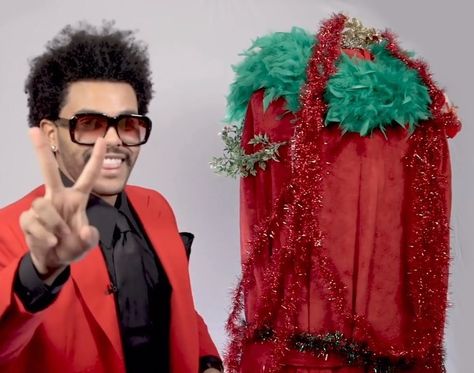 The Weeknd Christmas, Male Artists, Abel Makkonen, Abel Tesfaye, Male Artist, Memes Xd, The Weeknd, Christmas Pictures, Tis The Season