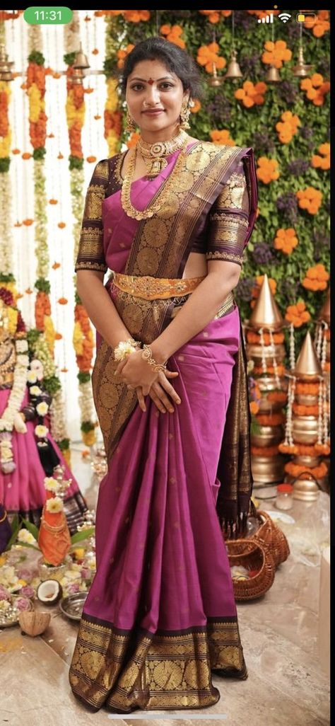 Kanchi Silk Saree Blouse Designs, Bunga Hands Blouse Designs, Kanchi Pattu Blouse Designs, Kanchi Pattu Sarees Latest Collection, Pattu Saree Look, Pattu Saree Blouses, Pattu Blouse Designs Latest, Latest Pattu Saree Designs, Bridal Pattu Sarees Wedding