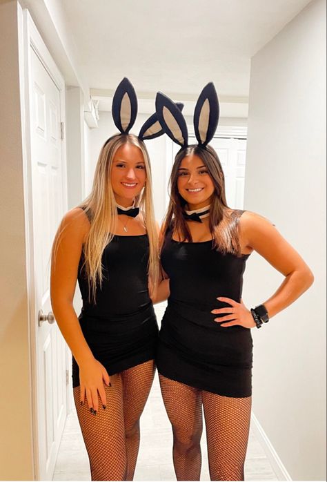 Play Boy Bunny Halloween Costume Ideas, Play Boy Bunny Costume Black, Black Bunny Halloween Costume, Playboy Costumes Halloween, Playboy Halloween Costume, Halloween Costumes Bunny, Bunny Costume Women, Playboy Bunny Outfit, Playboy Bunny Outfits