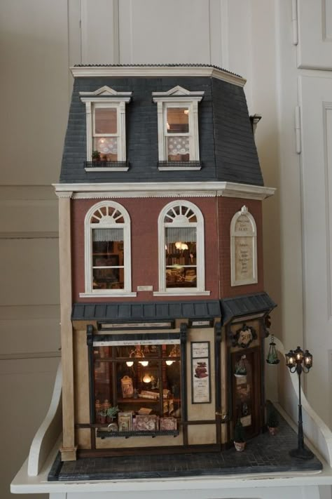 Atelier Art, Room Box Miniatures, Dolls House Shop, Miniature Shop, James Smith, City Layout, Mini Houses, Art Miniature, Architecture Model House