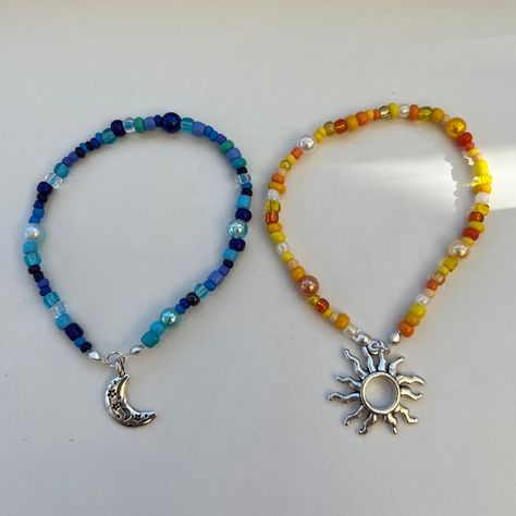 Sun and Moon Bracelet ☀️🌙 These solar opposite bracelets are perfect to share with a friend, partner or family member! Each having one so you have a constant reminder of each other🥰 These are sold separately as well as a pair, so you can also wear it solo! ✨ These unique handmade bracelets offer a variety of styles for you to match with your outfits or gift to family and friends!! I offer custom bracelets or other jewellery Message me if you have any requests or questions Each order comes with Sun And Moon Gift Ideas, Sun Bead Bracelet, Blue And Yellow Beaded Bracelet, Best Friends Bracelets Beads, Crafts For Sisters, Matching Bracelets For Friends, Matching Bead Bracelets For Friends, Sun Moon Bracelet, Sun And Moon Friends