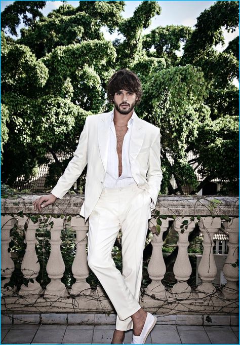 Mens White Suit, White Outfit For Men, Linen Suits For Men, White Wedding Suit, White Linen Suit, Marlon Teixeira, Modern Mens Fashion, Stylish Mens Fashion, White Suit