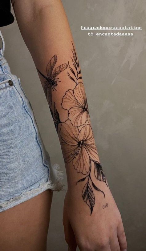 Hubiskis Flower Tattoo, Flower Line Work Tattoo, Hibiscus Sleeve Tattoo, Around Arm Tattoo, Arm Sleeve Tattoos For Women, History Tattoos, Petite Tattoos, Forearm Tattoo Women, Pretty Tattoos For Women