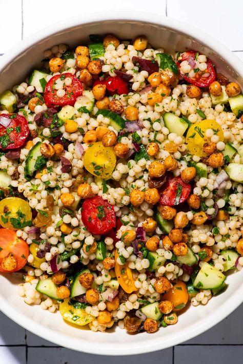 Healthy Dinner Recipes With Couscous, Simple Couscous Salad, Corn Couscous Salad, Couscous With Veggies, Side Dish For Dinner Party, Vegan Lunch Ideas Healthy, Protein Lunch Salad, Greek Salad With Couscous, Summer Cous Cous Salad