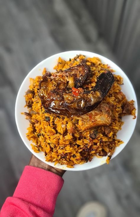 No.1 Catering & Food Delivery Service in Lagos on Instagram: ��“What the audio says 😂😂😂 The only thing you should be doing on your phone right now is placing your order for our Native Rice 🤤 Go ahead…” Native Rice, Nigerian Rice, Nigerian Food Recipes, Nigerian Foods, Nigeria Food, Afghan Food Recipes, African Recipes Nigerian Food, Afghan Food, Food Delivery Service