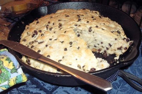 Bannock Bread - Eastern Woodland Métis Nation (Canada) Bread Blueberry, Bannock Recipe, Bannock Bread, Prepper Food, Preppers Pantry, Sweet Dough, Emergency Food, Quick Breads, Sweet Bread