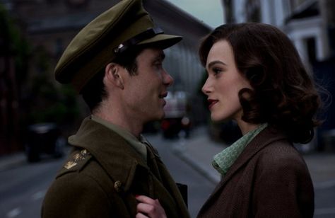 Keira Knightley and Cillian Murphy in The Edge of Love Keira Knightley, Edge Of Love, The Edge Of Love, Keira Knightly, Dylan Thomas, Costume Drama, Cillian Murphy, Peaky Blinders, Film Stills